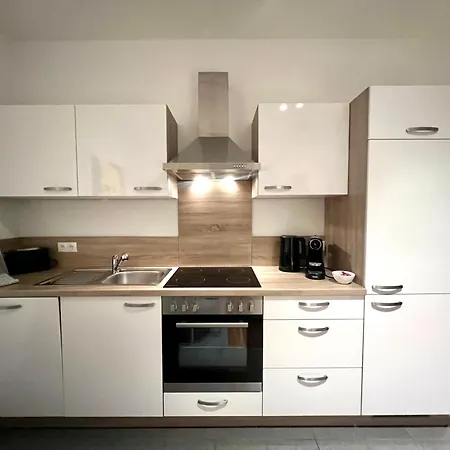דירה Zentrales City-appartment באיירוט